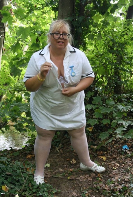 bbw crushing free pics