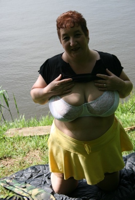 thick reels naked archive