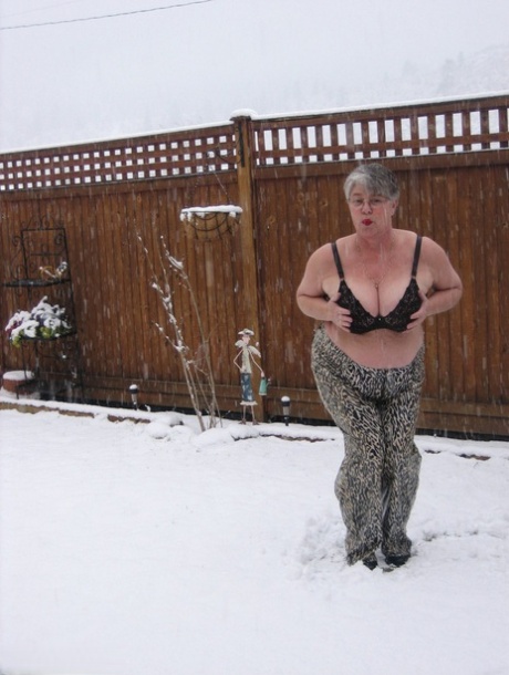 bbw mom loves to show off for me porno images