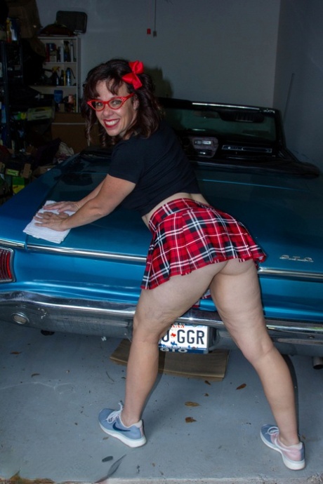 extra thick stepmom hot img