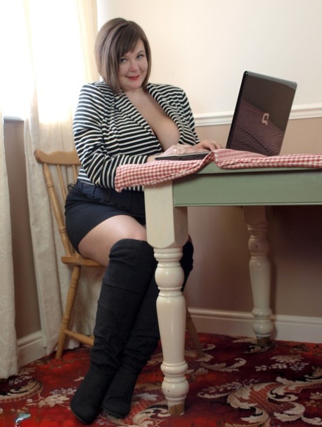 ssbbw boberry weight gain hot naked photos