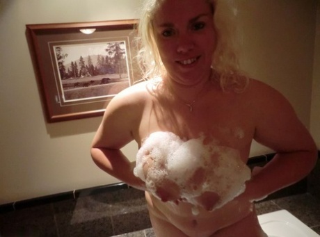 bbw mature lesbian pictures hot pic