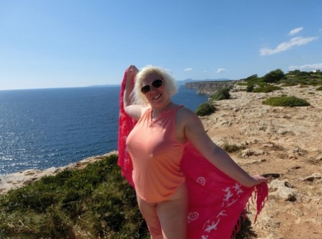 curvy milf toni lace from scotland teaches you a lesson beautiful xxx photo