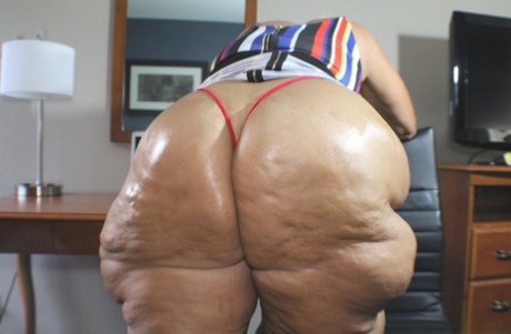 fat naked women phopos pornographic archive