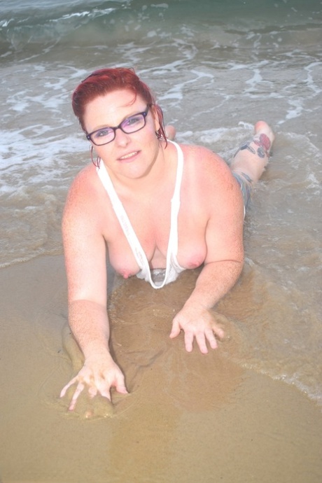 chubby chicks in panties sexy nude galleries