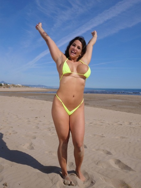 thick nigerian girl porn pic