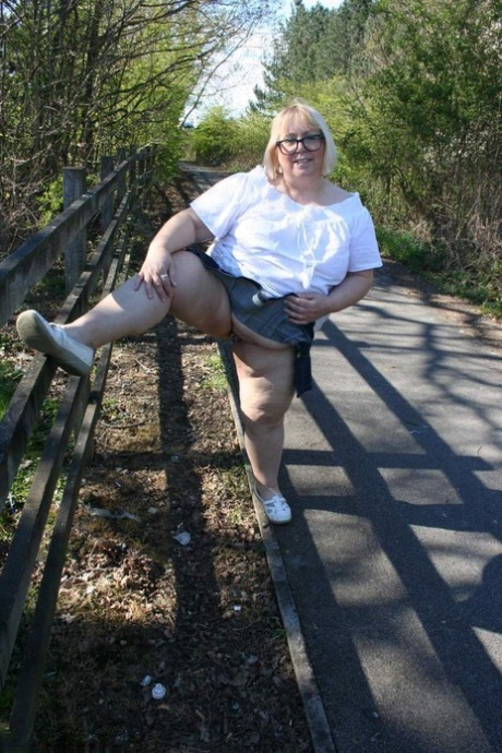 fat girls anal fucking top image