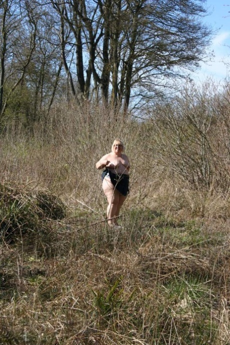 sister big ass blackmail exclusive picture