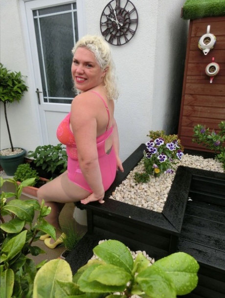 fat ass milf solo hd pic