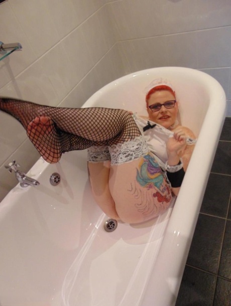 bbw brothel art naked pic