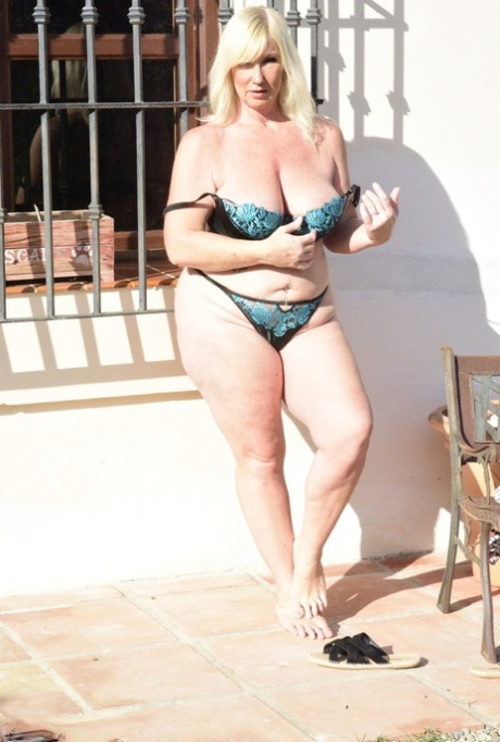 big tits and fat girl free sexy photos