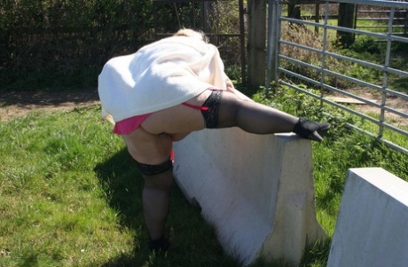 fat black horny mom pussy adult photo
