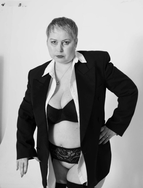 thick arab milf erotic galleries