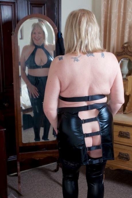 bbw goth stars naked gallery