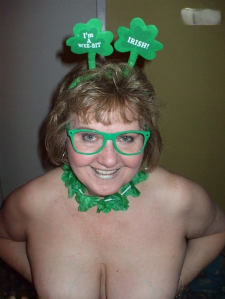 fat arsed white women nudes archive
