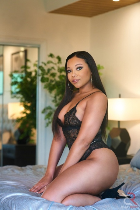 ass parade sophia steele big ass latina like this nudes archive