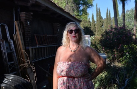bbw in a dress hot sex photo