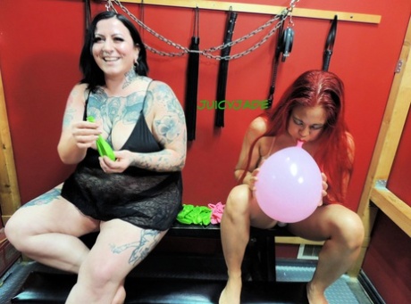 bbw lesbian makeout hot image