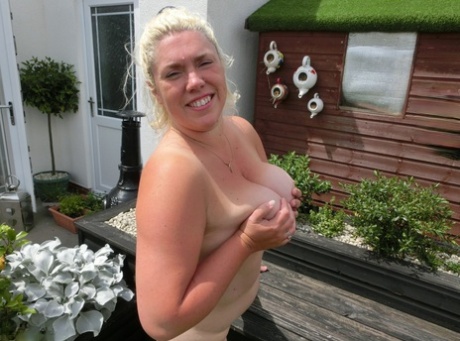 thick ass candid top pic