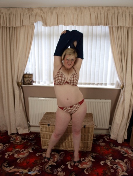 chubby german granny top pics