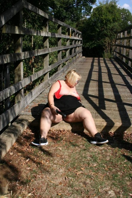 naked fat women fucking hot porn pictures
