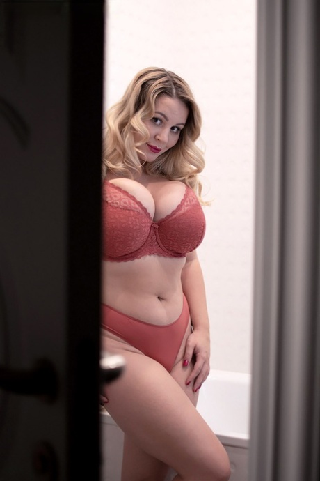mature bbw first time fisted sexy gallery