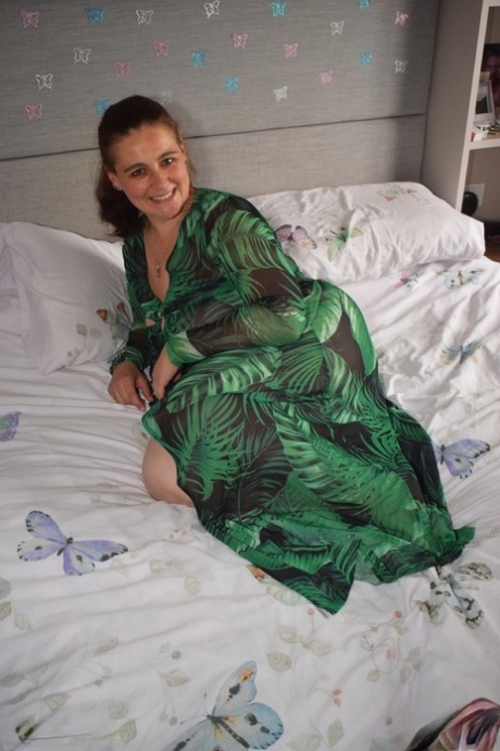 beautiful voluptuous women lesbian xxx img
