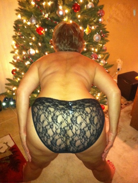 skinny bitch conquers the top of the biggest thick fucktool hd pic