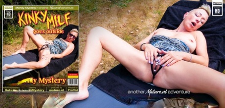 fat girl pantyhose sex pic