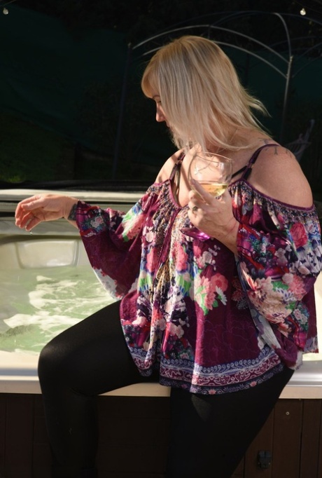 midget bbw sparkle nice pic