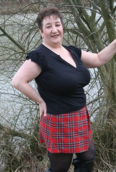 curvy black girl solo erotic img