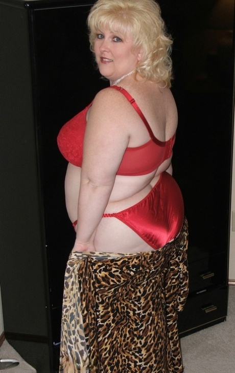 bbw on beach beautiful pics