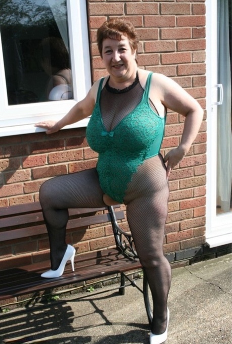 curvy girls are the hottest hot porn photos