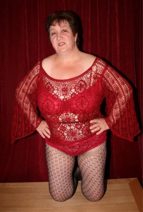curvy catsuit nudes picture