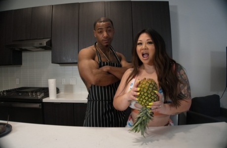 chubby housewife anal naked img