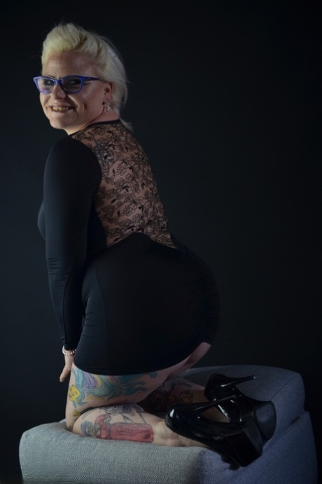 fat grandma sucking her husbands cock free nude gallery
