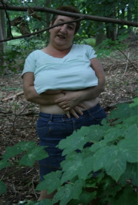 voluptuous asian stimulates her snatch with a powerful toy free sexy image