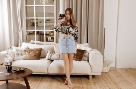 sexy white girl with a fat booty pornographic photos