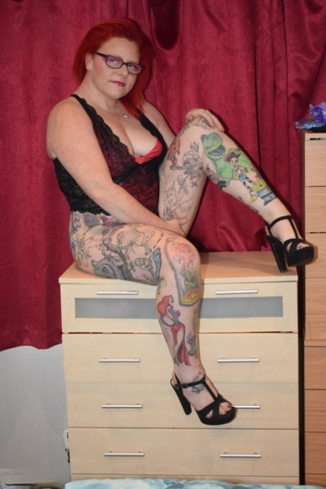 hot curvy big natural tits blonde teen hot pics