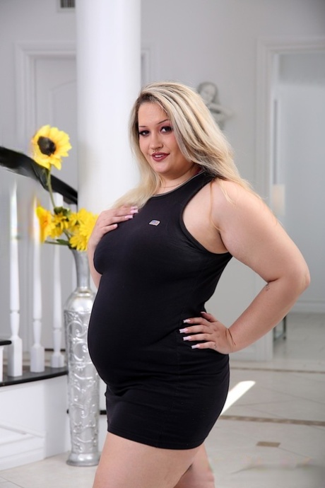 the erected and thick shlong makes pussy begin squelching hot nude archive
