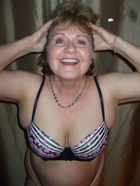 thick lips free xxx photo