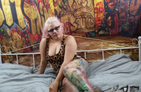 curvy granny solo hot porn archive