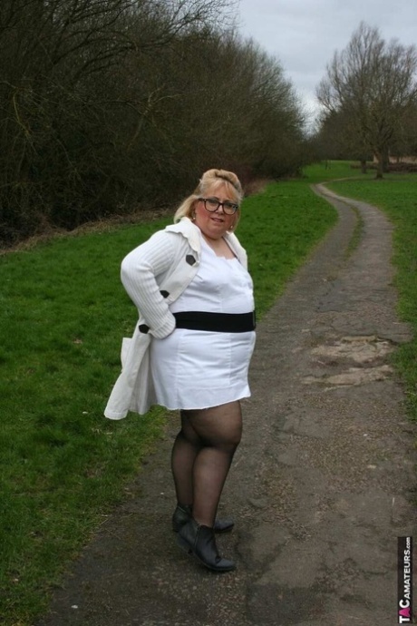 hot chubby mature 03 sexy gallery