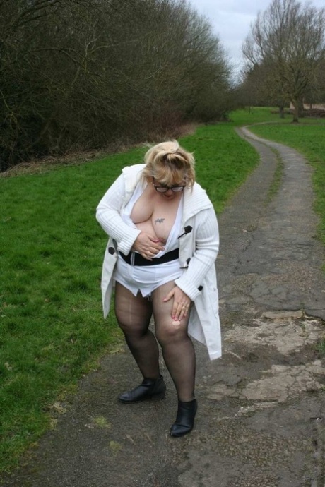 free bbw porn moives art naked photos