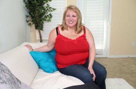 thick pawg mom hot picture