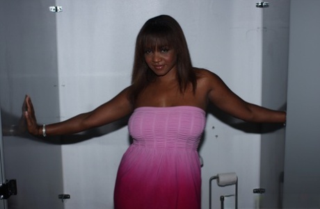 fat dyke exclusive pic