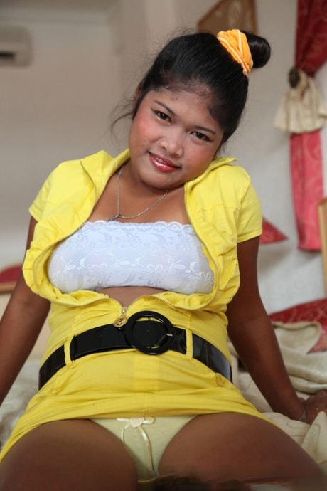 thick asian tits hot sexy photo