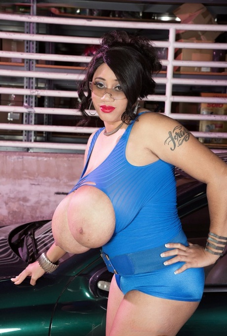 atk hairy chubby betty masturbate5 sexy nudes photo