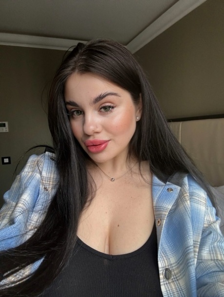 chunky women hand jobs hot nude photos