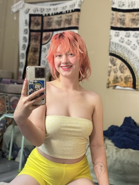 nice curvy body free sexy picture